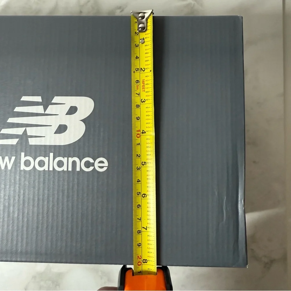 New Balance | Empty 9060 Shoe Box | Gray